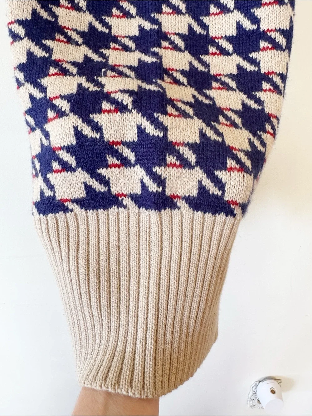 NWOT Canine Styles Tan and Navy Herringbone Wool Dog Sweater 26” Large Dog